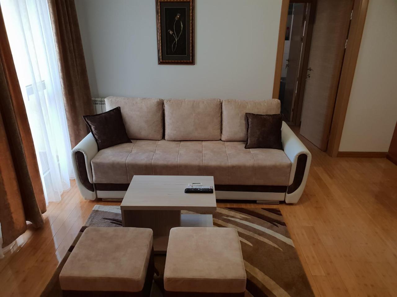 Apartman Kej Free Parking Kraljevo Zewnętrze zdjęcie