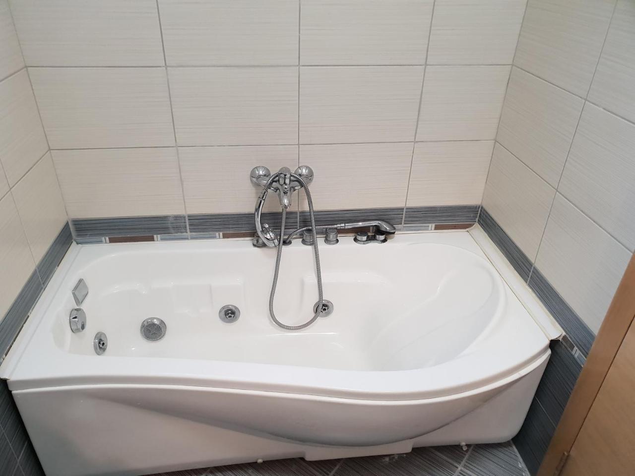 Apartman Kej Free Parking Kraljevo Zewnętrze zdjęcie